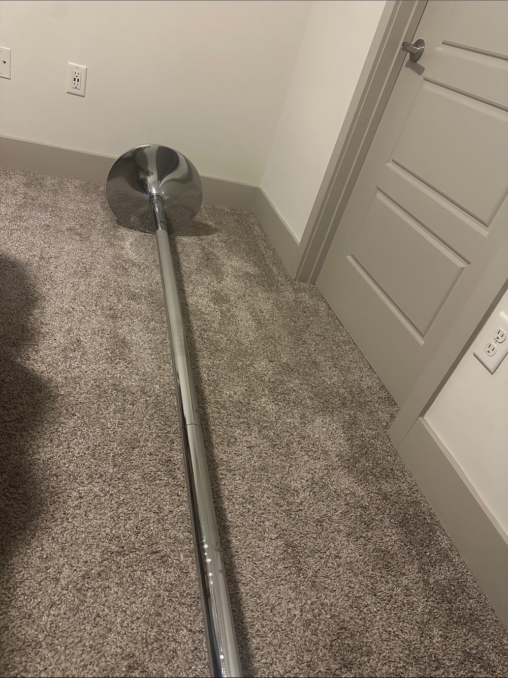 Amazon Chrome Dance Pole - Silver